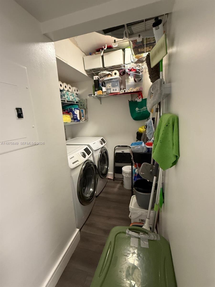 PASEO REAL CONDO - Residential