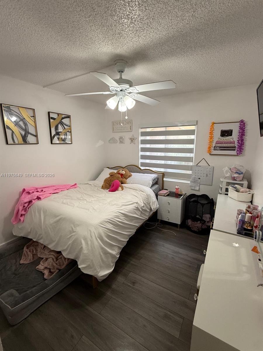 PASEO REAL CONDO - Residential