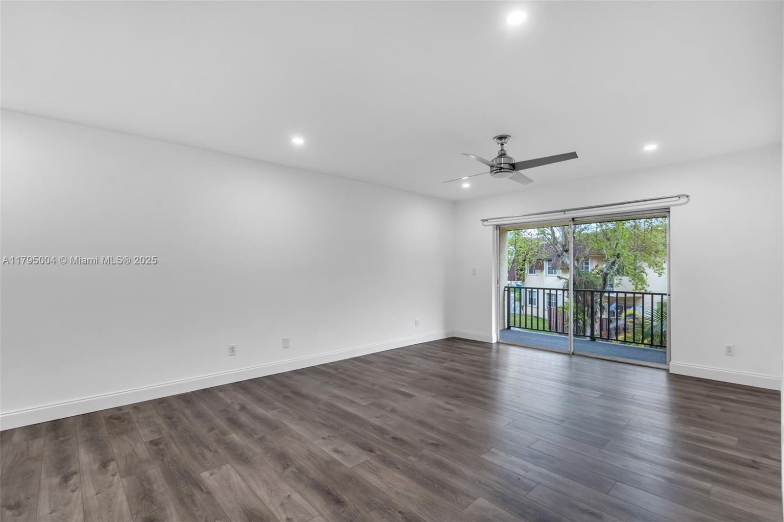 13712 SW 90th Ave 23