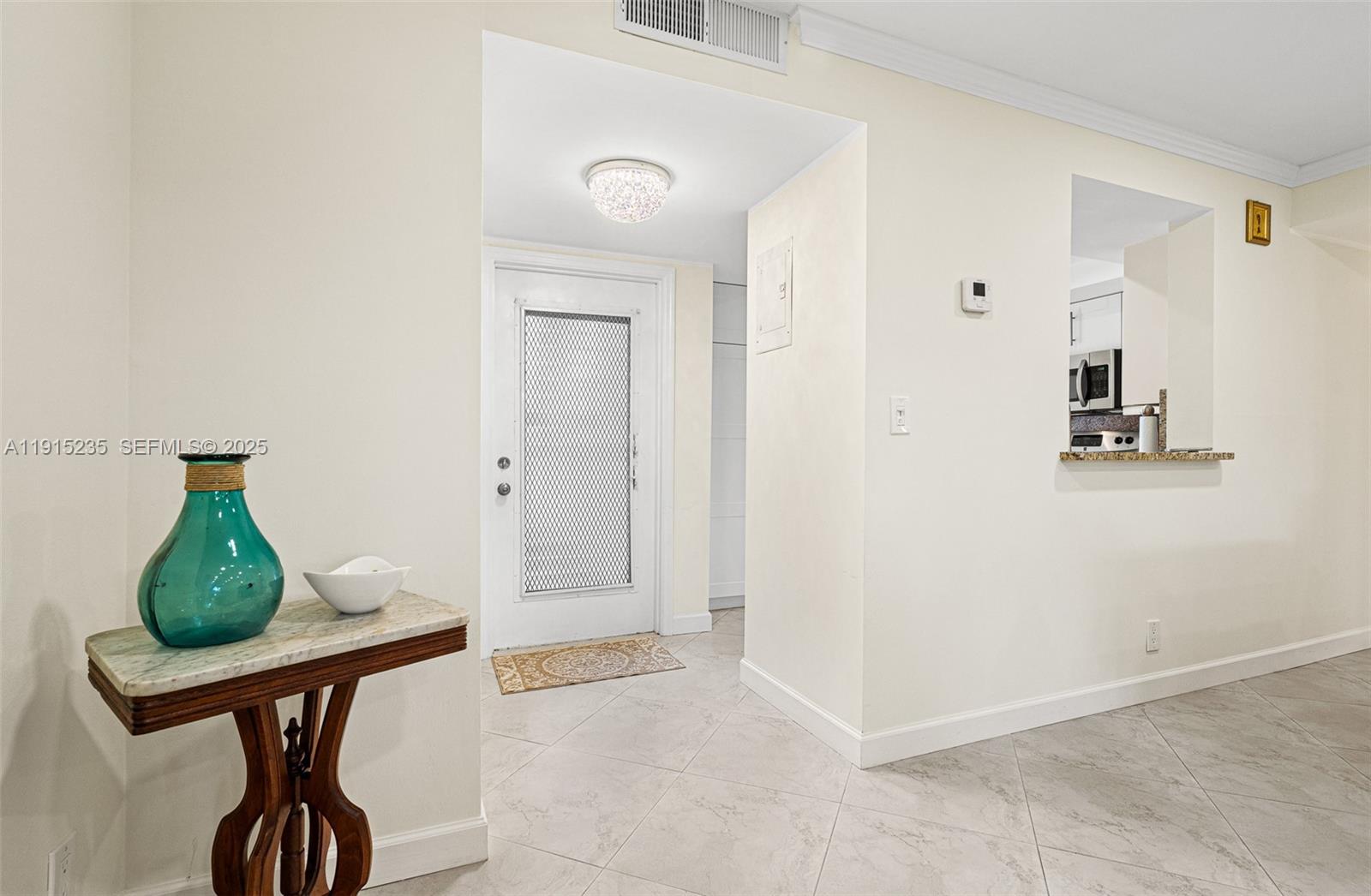 41 OF PALM SPRINGS 3 COND - Residential