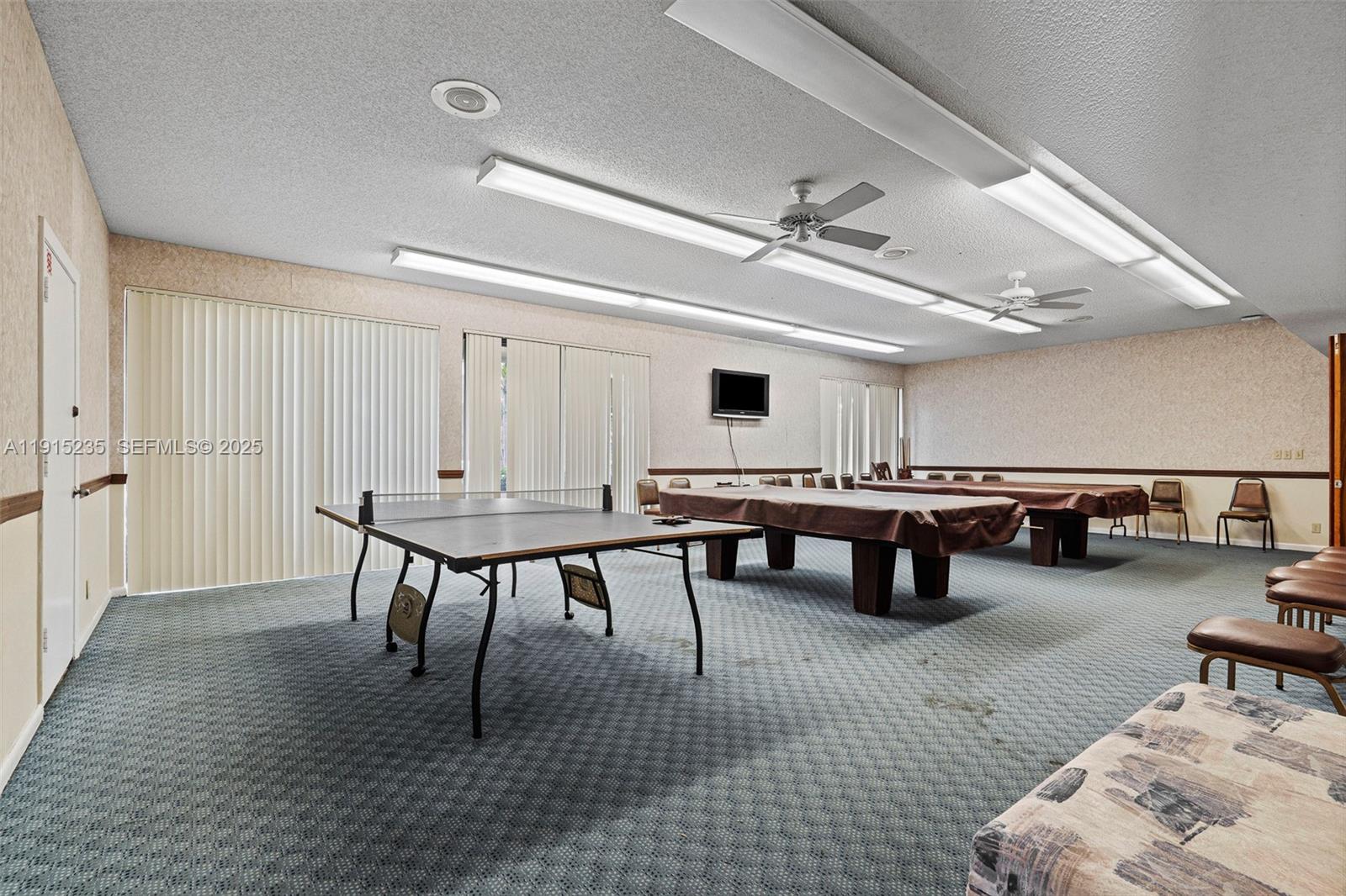 41 OF PALM SPRINGS 3 COND - Residential