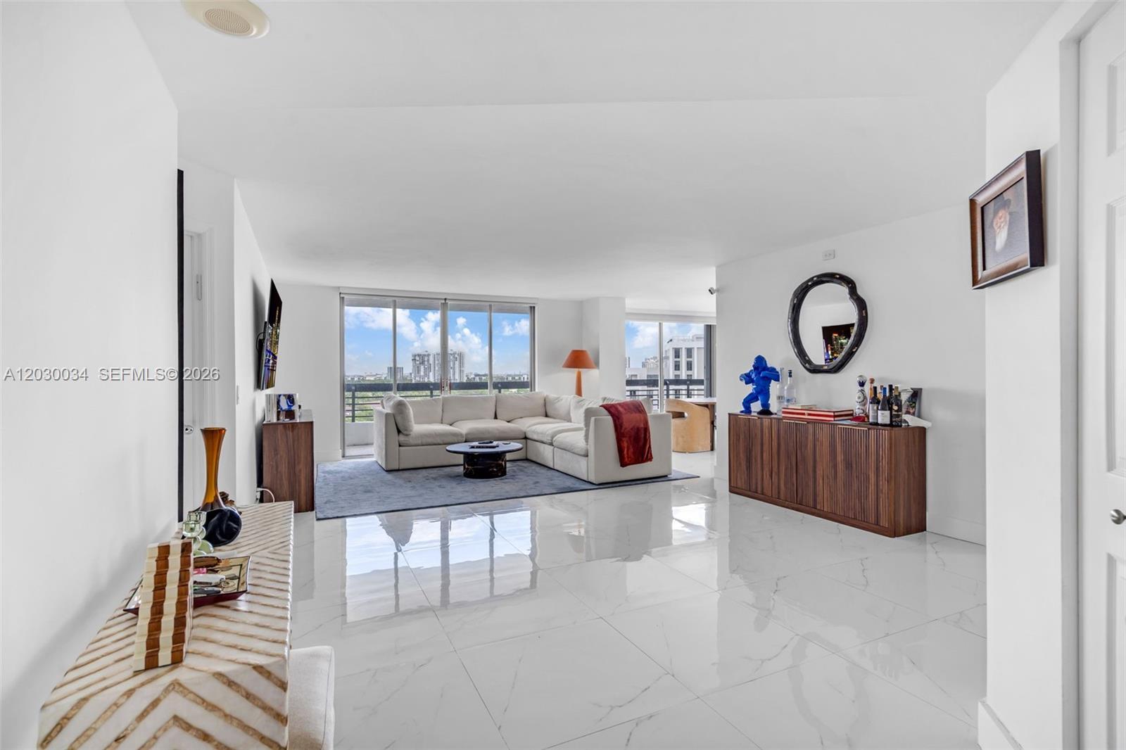 Properties 1 3500 Mystic Pointe Dr 1205
