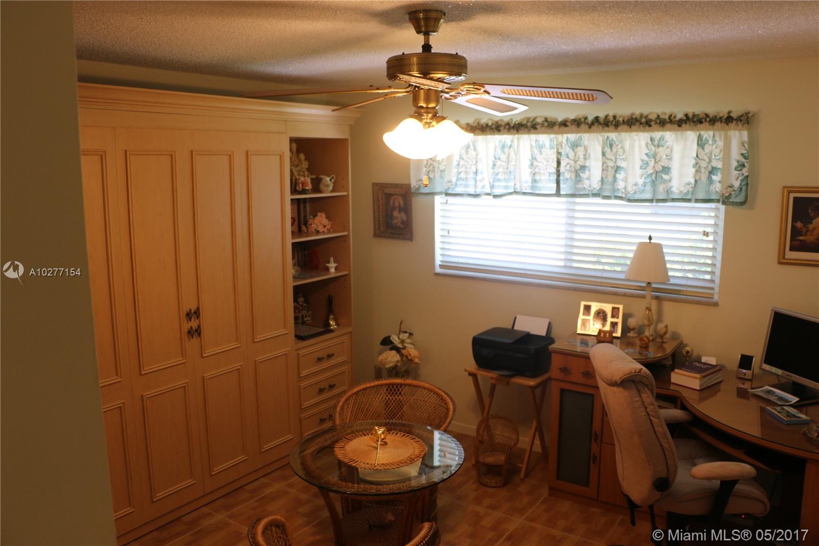 ARROWHEAD GOLF AND TENNIS - Residential