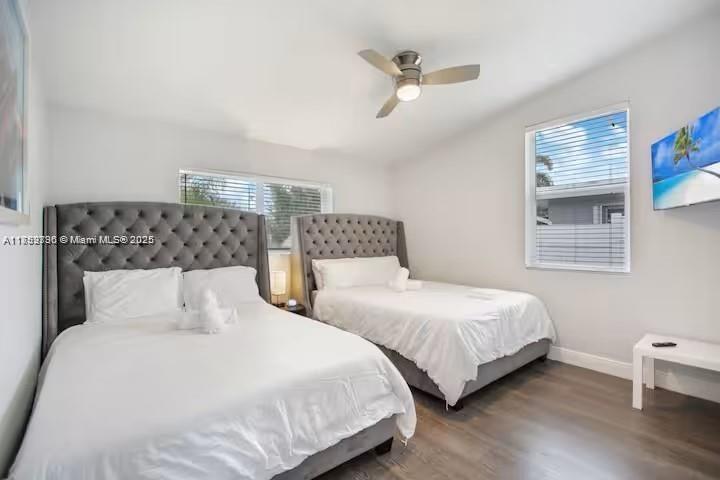 2442 Bimini Ln