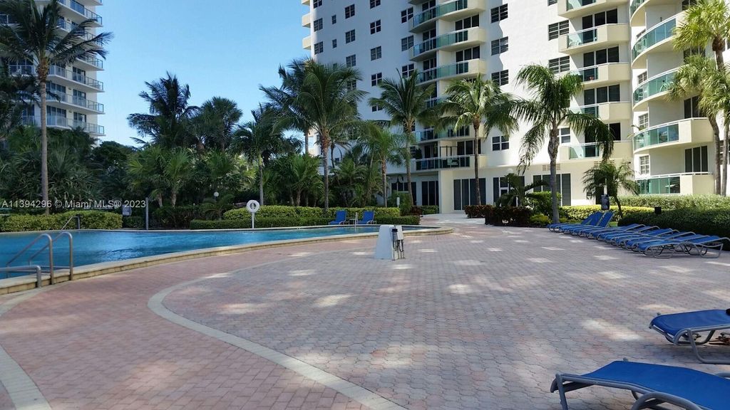 Photo of 3001 S Ocean Dr #729, Hollywood, FL 33019 (MLS # A11394296)