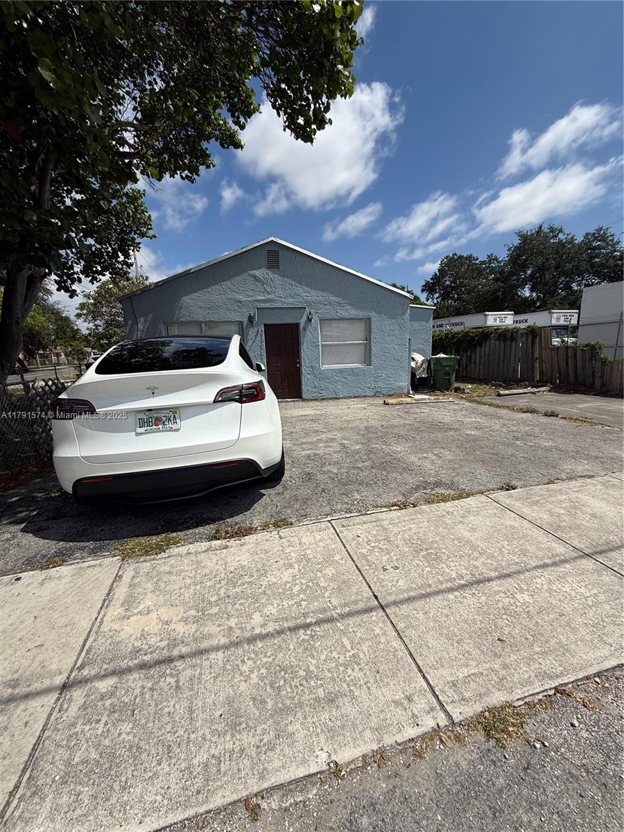 100 NW 1st Ave 100