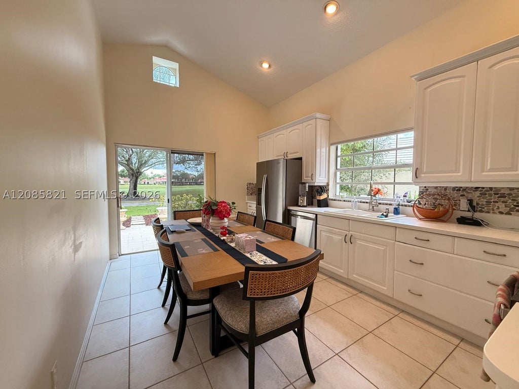 Photo of 30 Windsor Ln #30, Palm Beach Gardens, FL 33418 (MLS # A12085821)