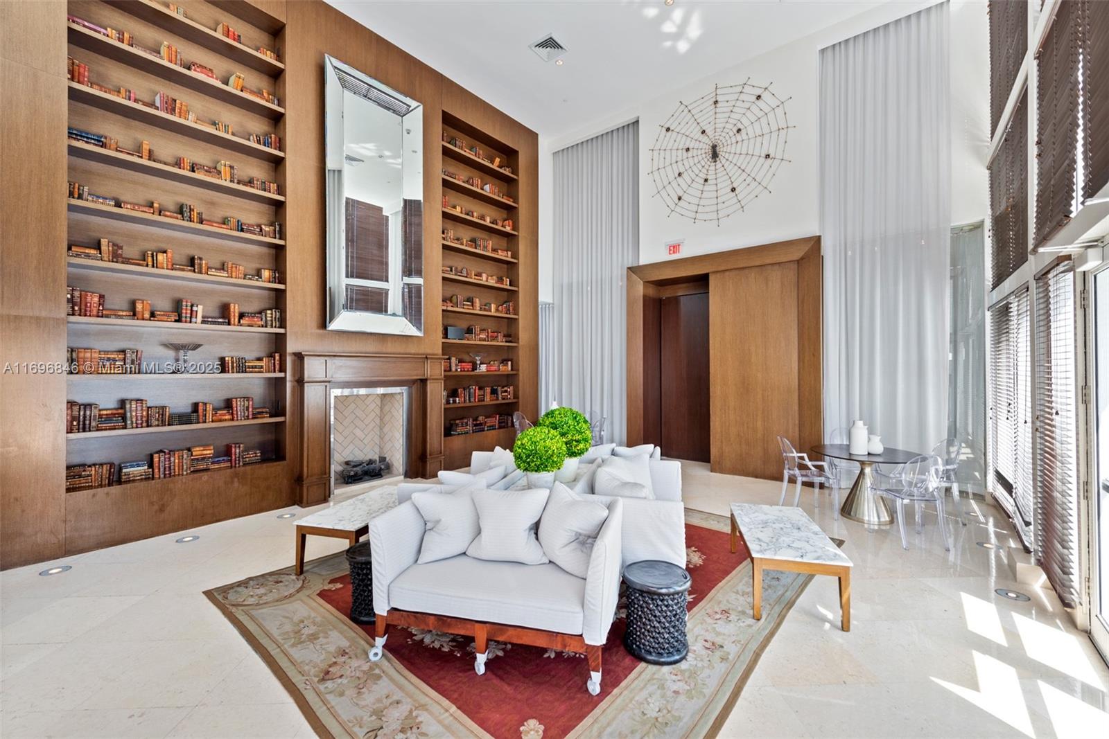 ICON SOUTH BEACH CONDO - Residential