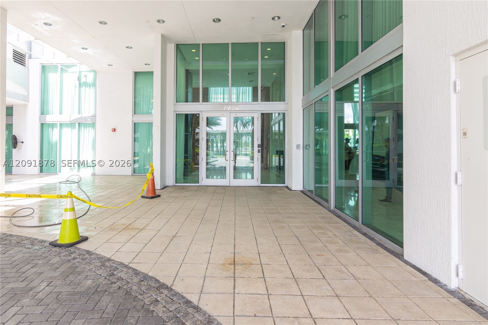 7928 East Dr 903
