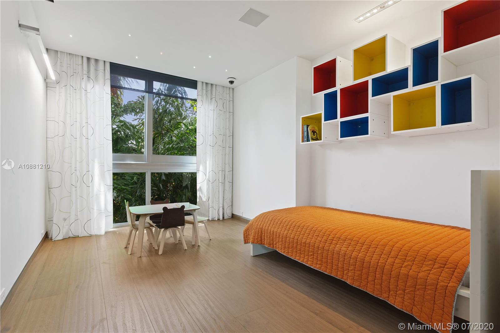 HIBISCUS ISLAND - Residential