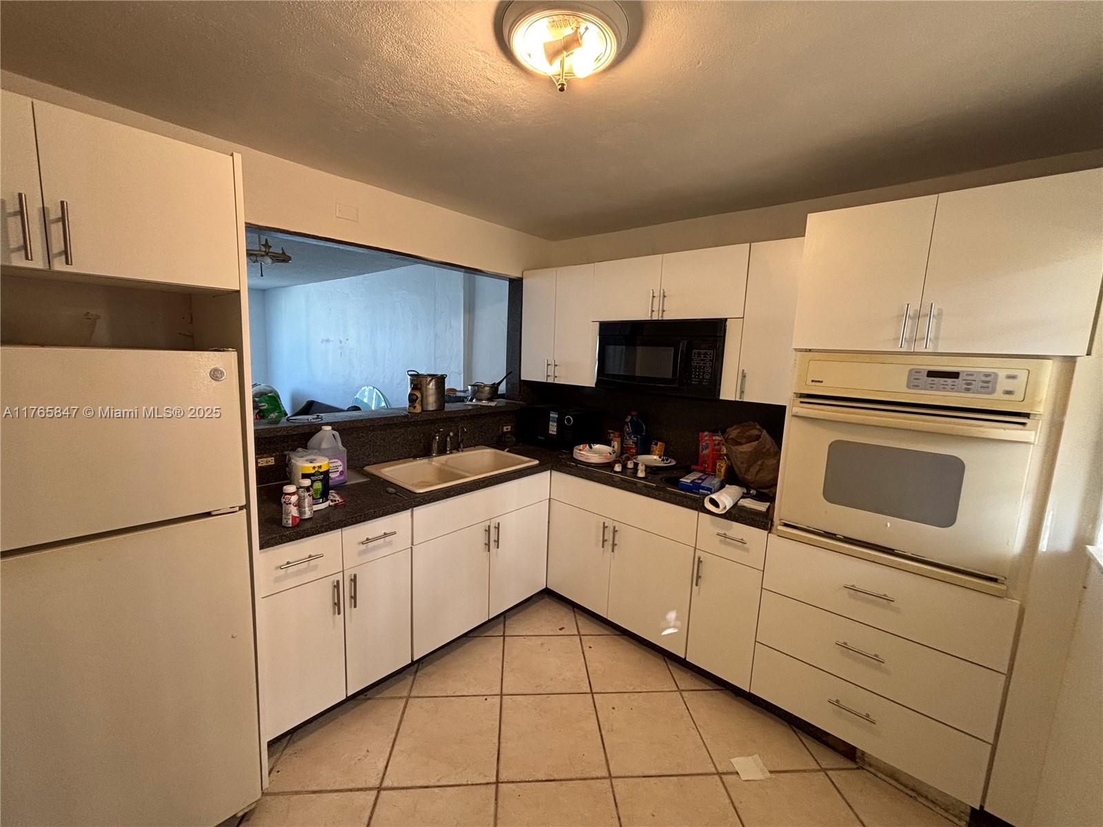 7900 Tatum Waterway Dr 413