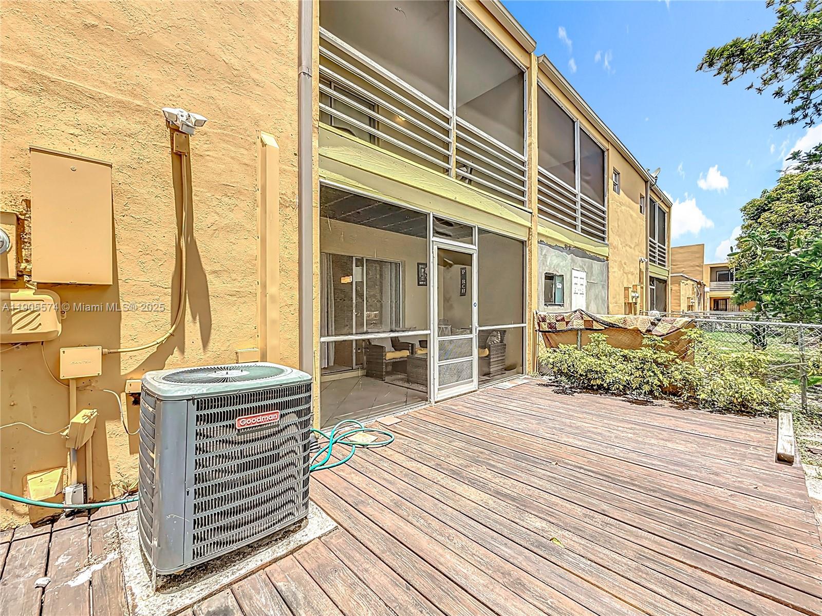 SUNRISE TOWNE PREFERRED 3 - Residential Lease