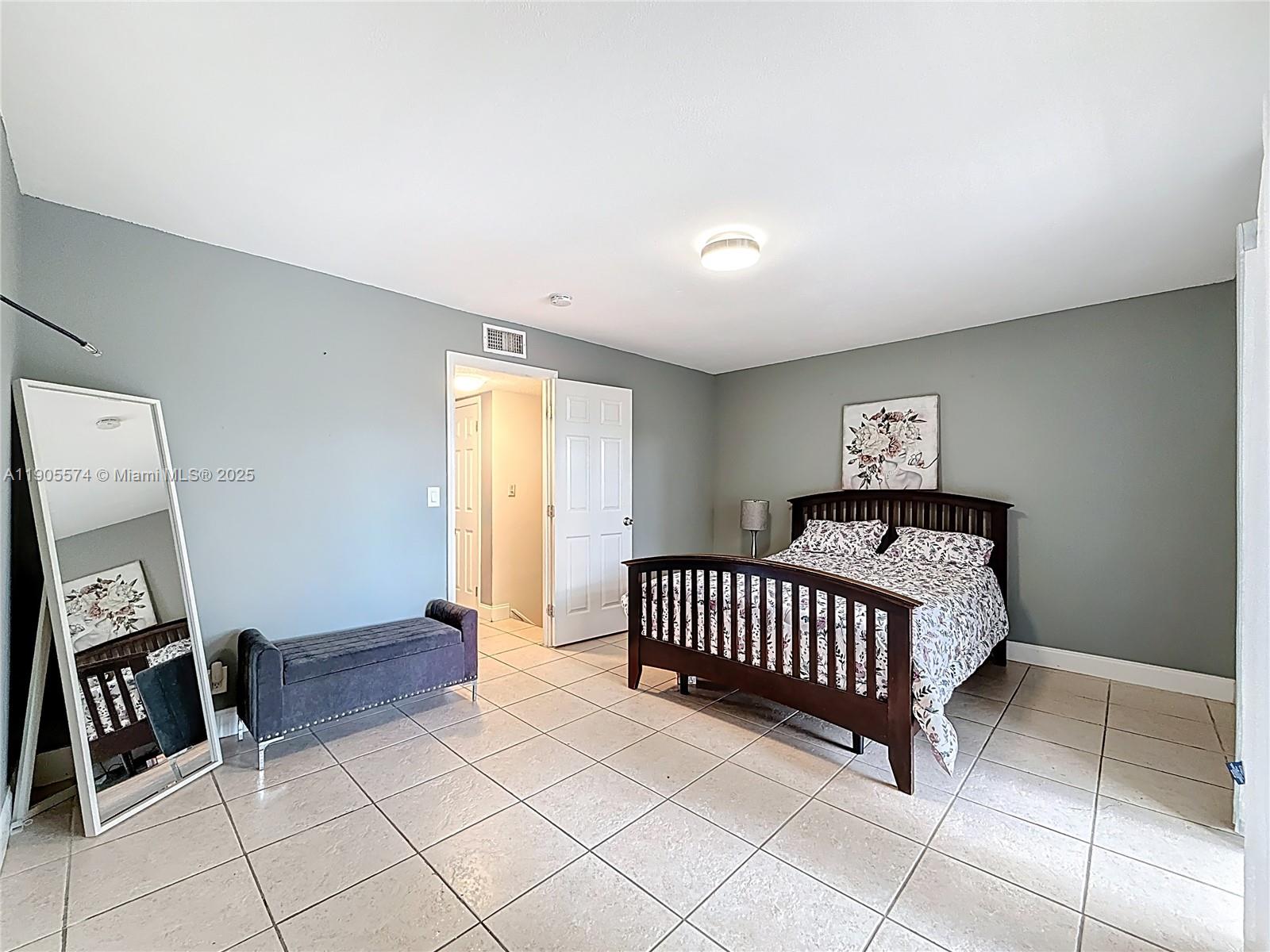 SUNRISE TOWNE PREFERRED 3 - Residential Lease