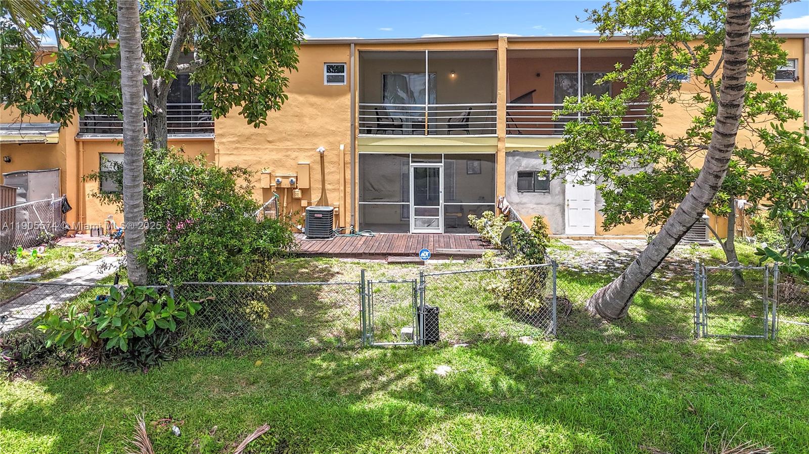 SUNRISE TOWNE PREFERRED 3 - Residential Lease