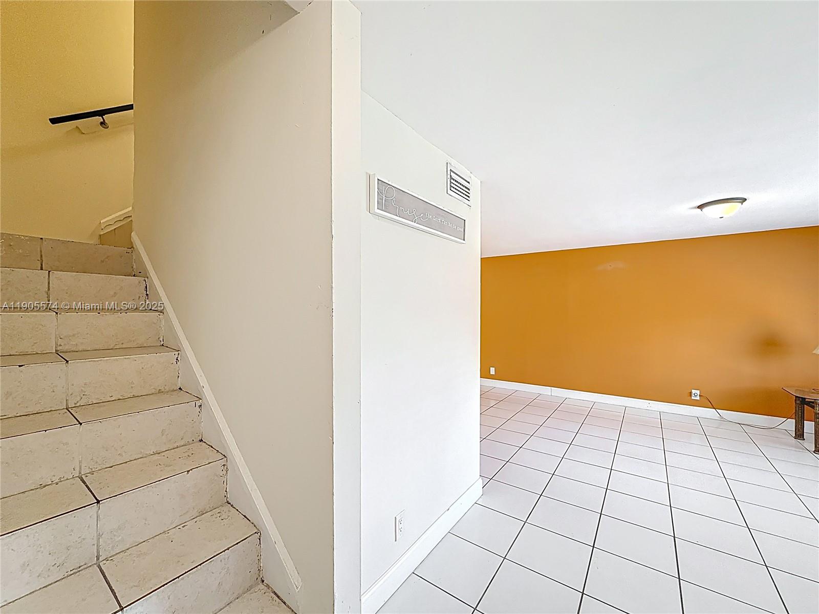 SUNRISE TOWNE PREFERRED 3 - Residential Lease