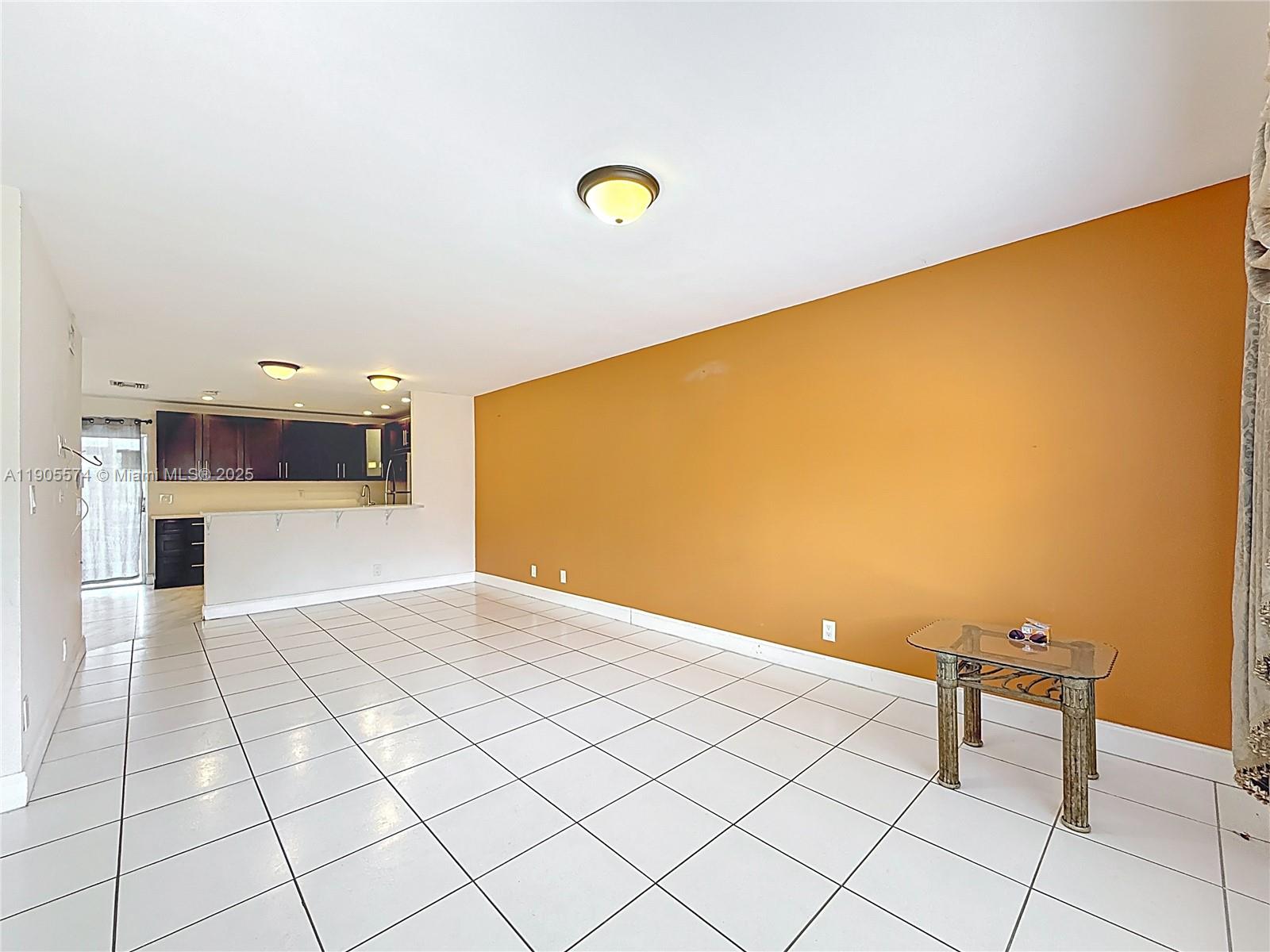 SUNRISE TOWNE PREFERRED 3 - Residential Lease