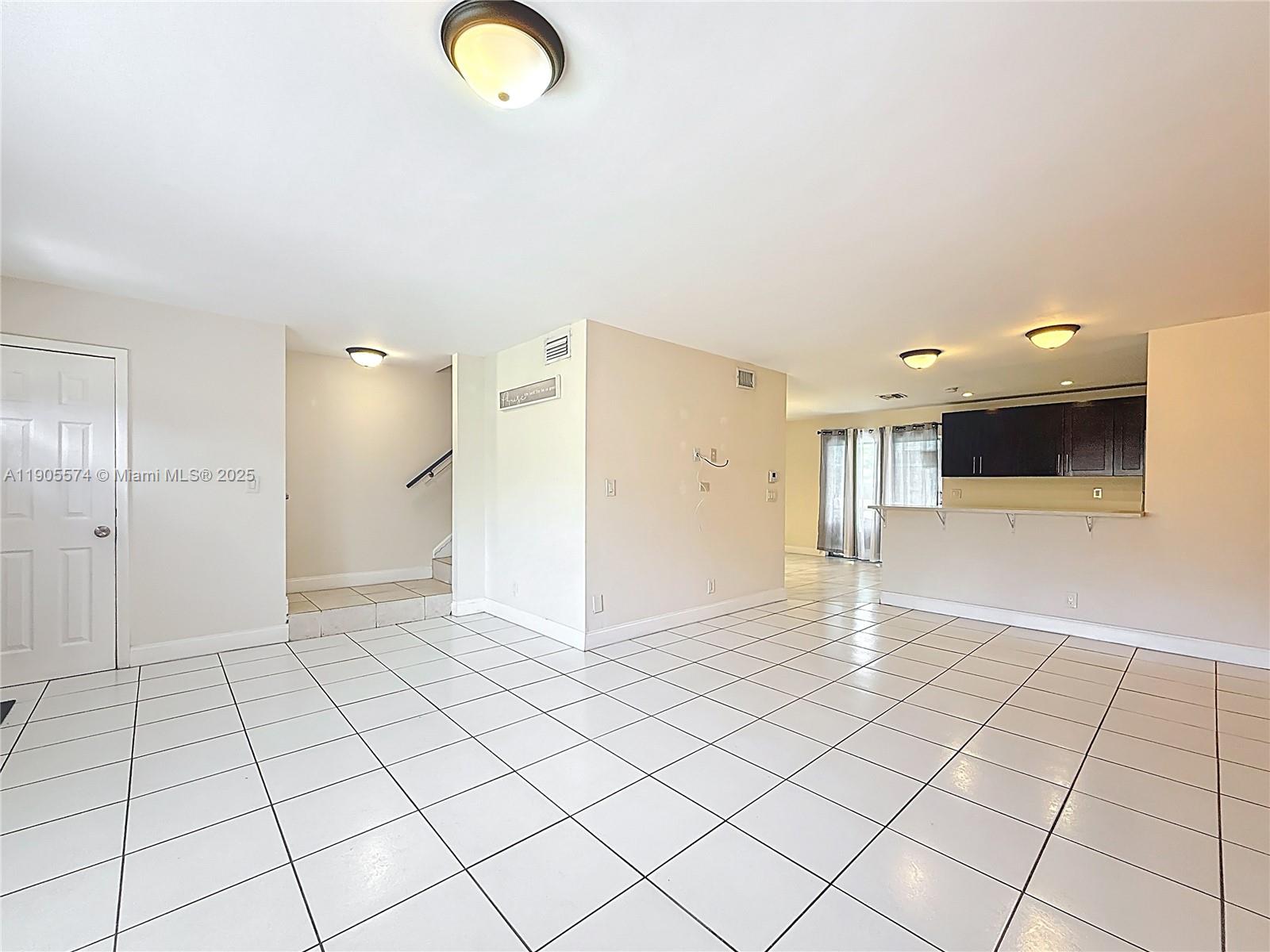 SUNRISE TOWNE PREFERRED 3 - Residential Lease