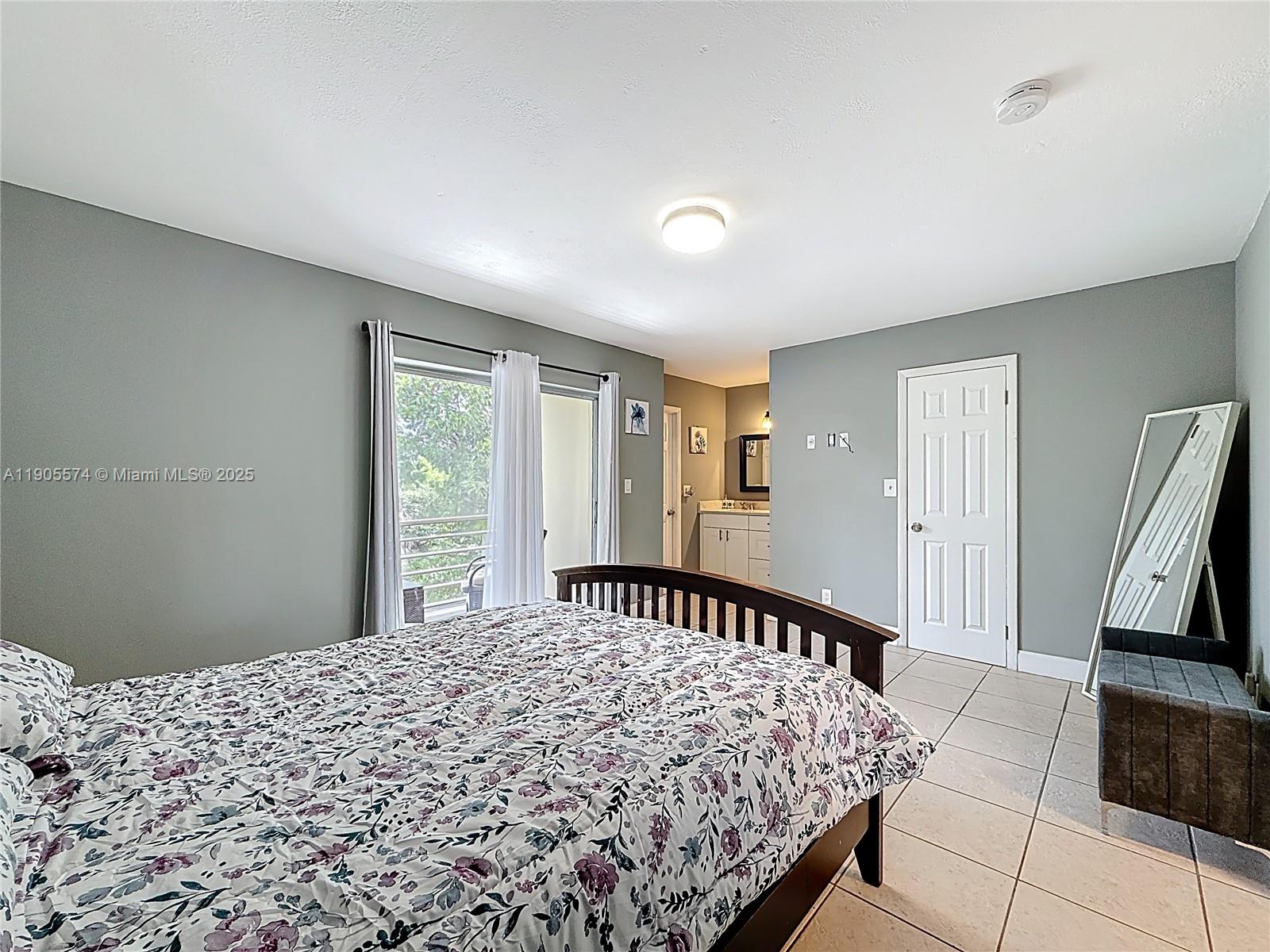 SUNRISE TOWNE PREFERRED 3 - Residential Lease