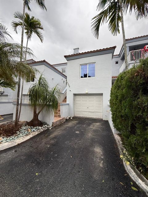 2408 NE 135th St 2408 North Miami FL 33181