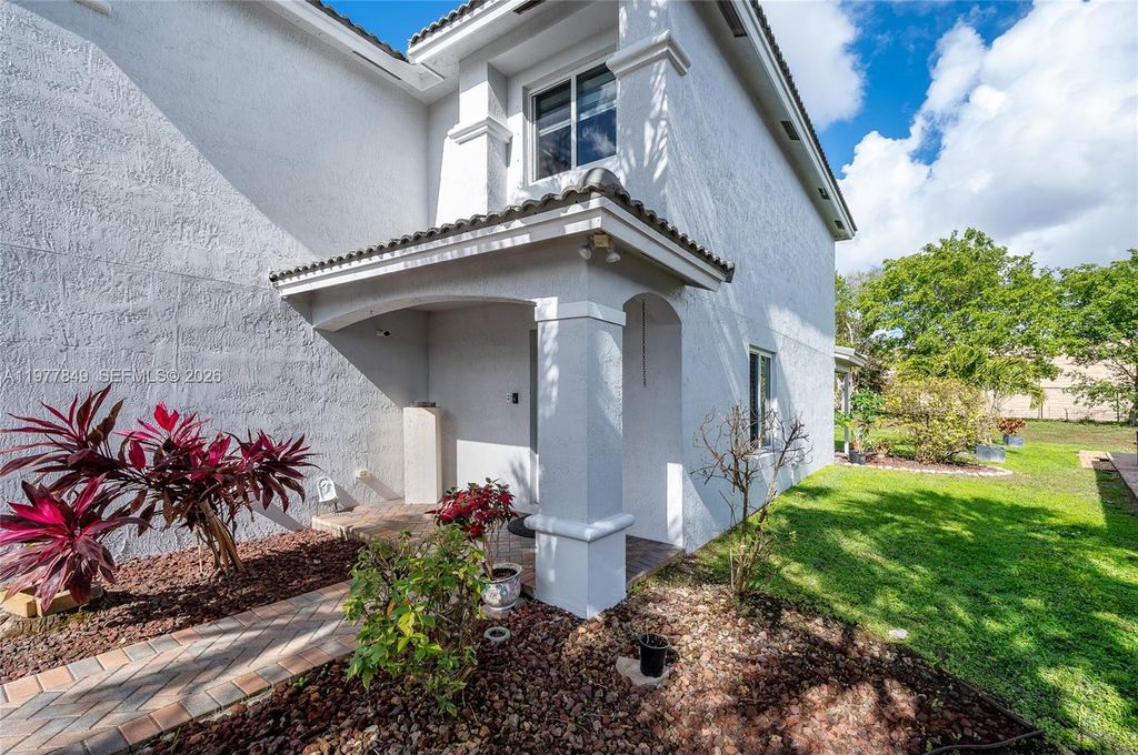 Photo of 13391 SW 42nd St, Miramar, FL 33027 (MLS # A11977849)