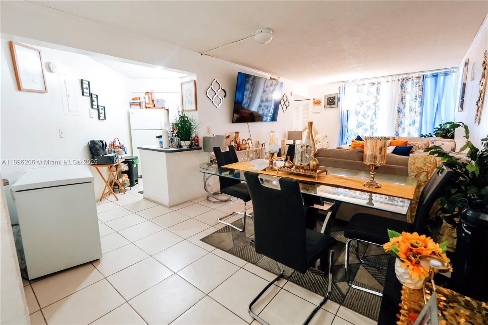 216 Lake Pointe Dr 128