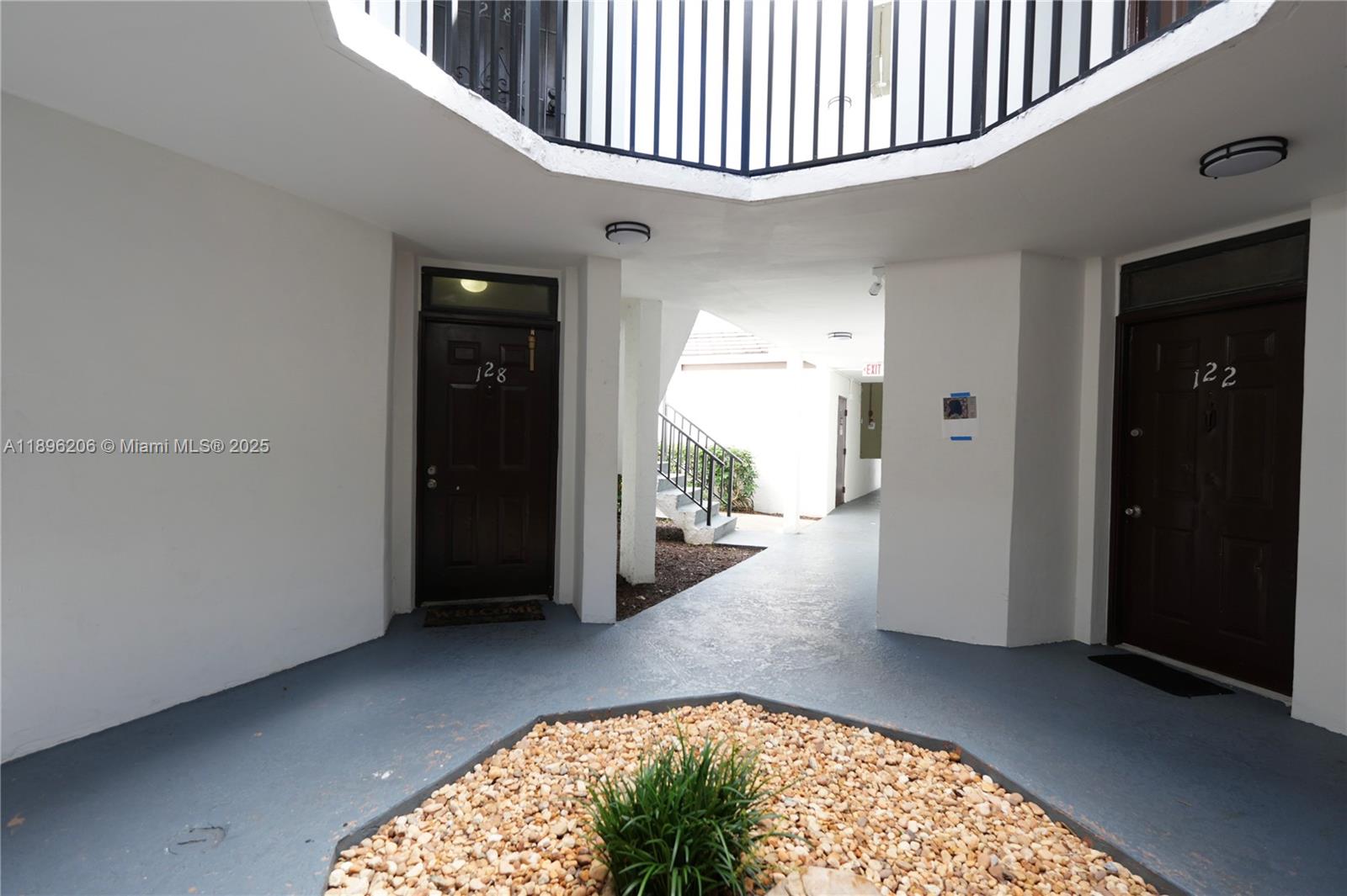 LAKE POINTE CONDOMINIUM - Residential