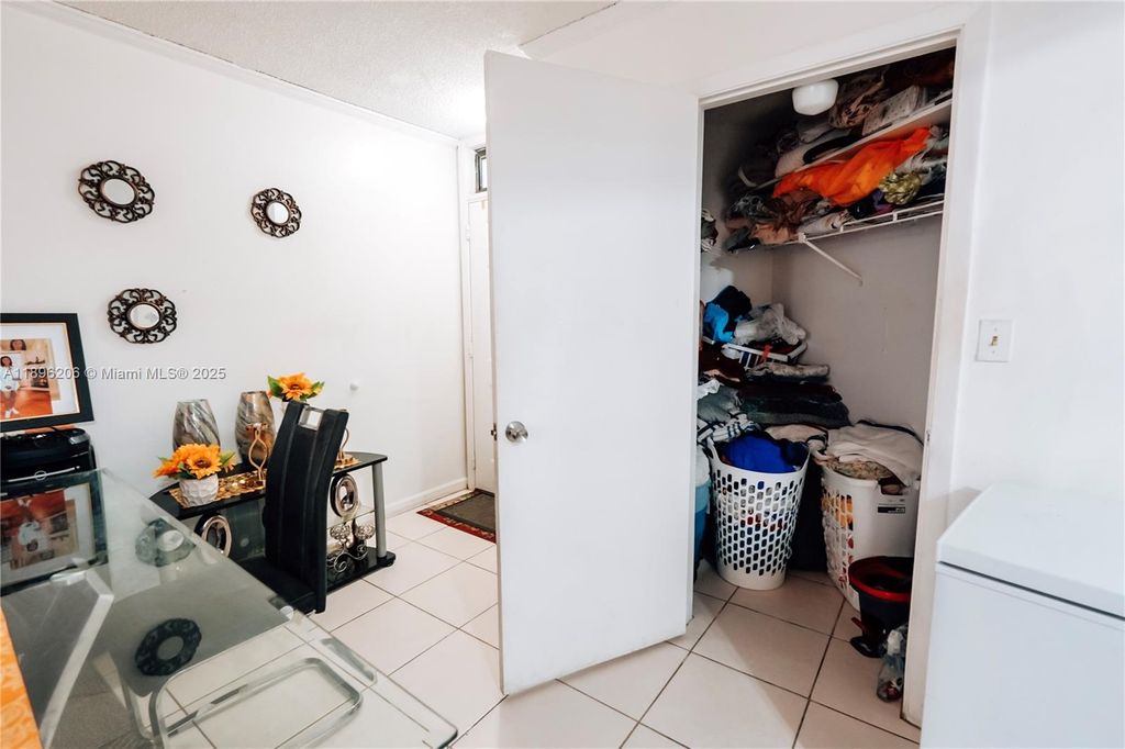 Photo of 216 Lake Pointe Dr #128, Oakland Park, FL 33309 (MLS # A11896206)