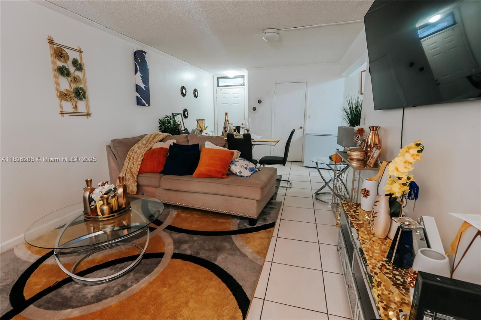 LAKE POINTE CONDOMINIUM - Residential