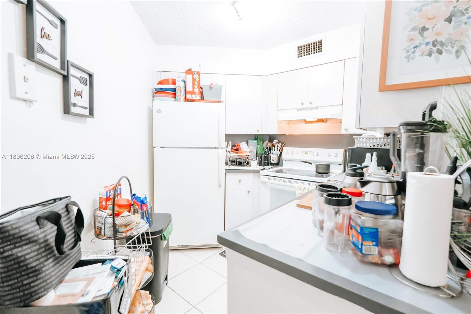 216 Lake Pointe Dr 128