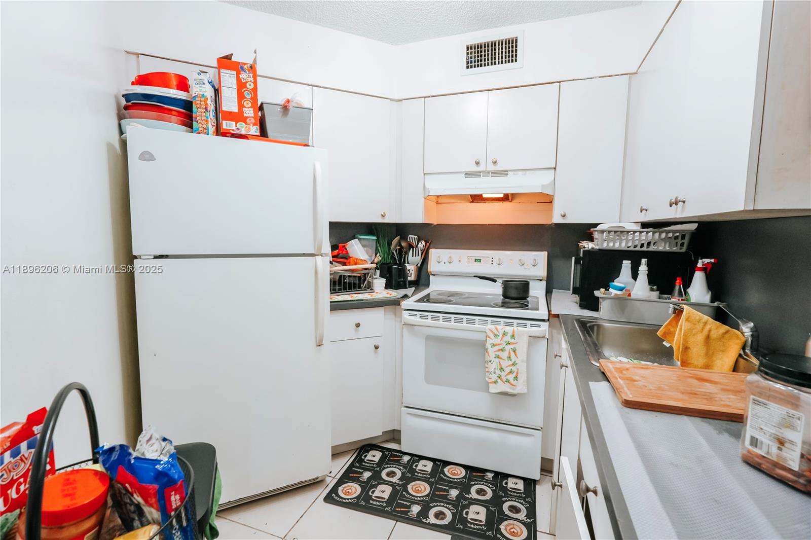 216 Lake Pointe Dr 128