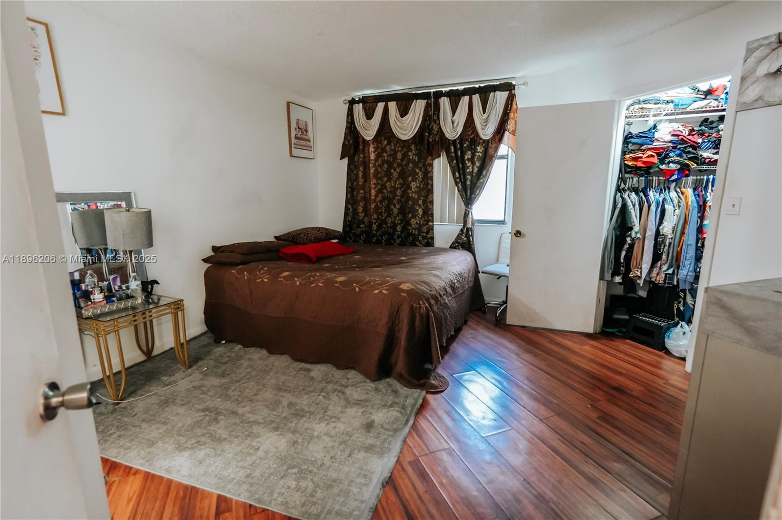 LAKE POINTE CONDOMINIUM - Residential