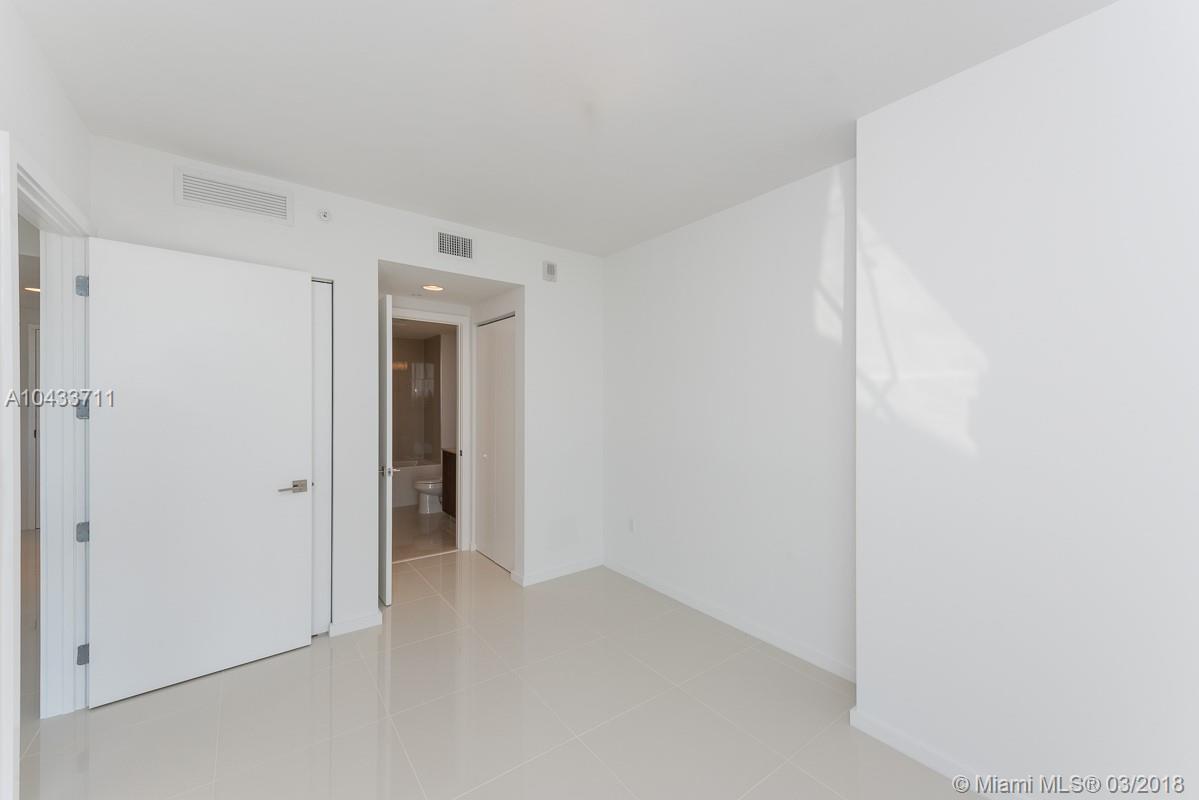 PASEO DOWNTOWN DORAL - Residential Lease