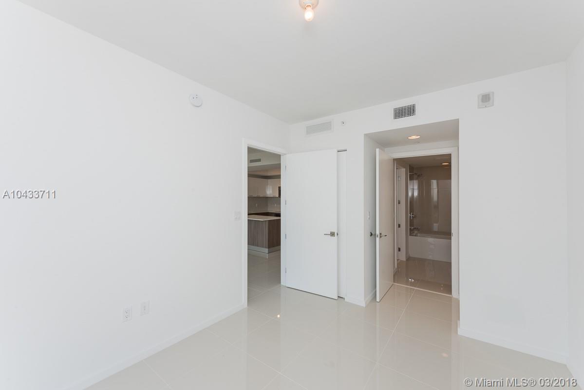 PASEO DOWNTOWN DORAL - Residential Lease