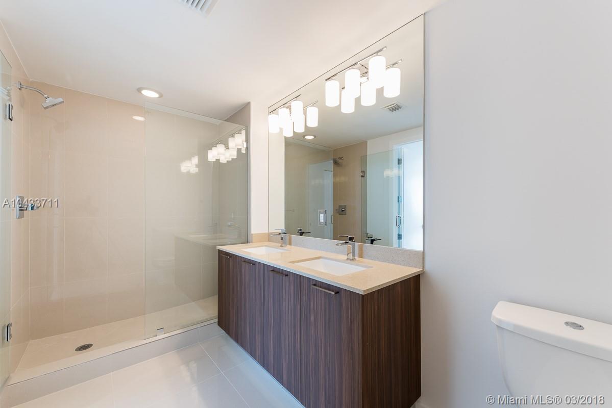 PASEO DOWNTOWN DORAL - Residential Lease