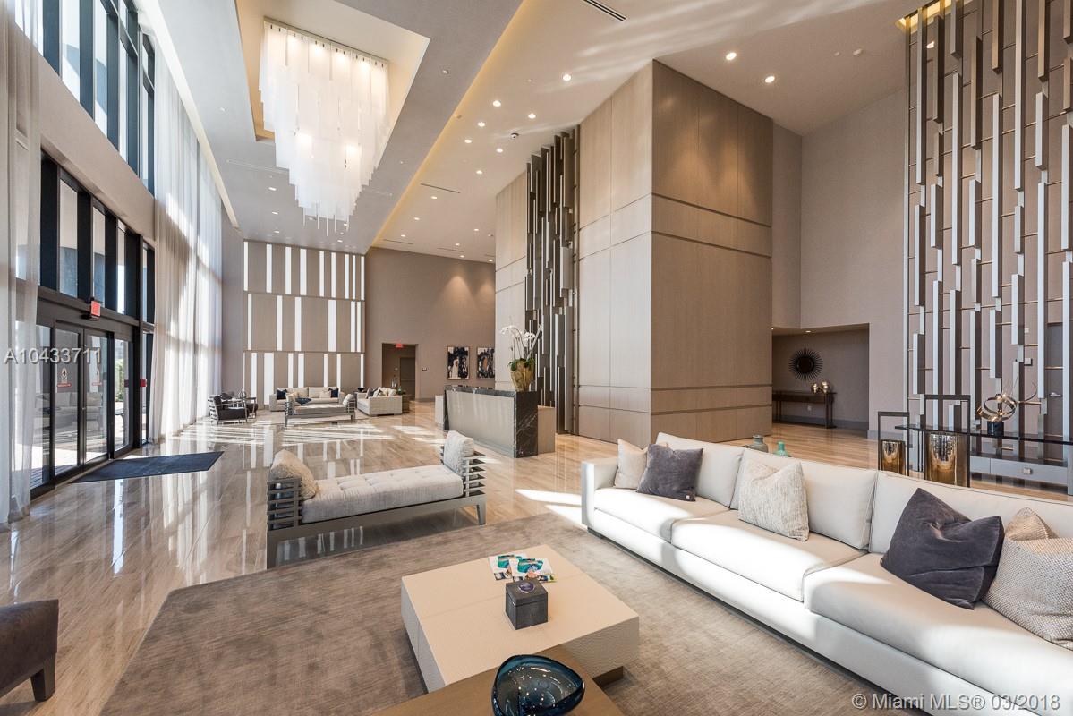 PASEO DOWNTOWN DORAL - Residential Lease