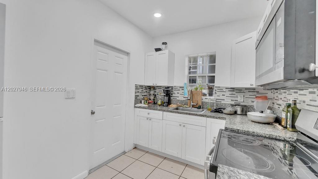 LAWRENCE ESTATES LAND COS - Residential Income