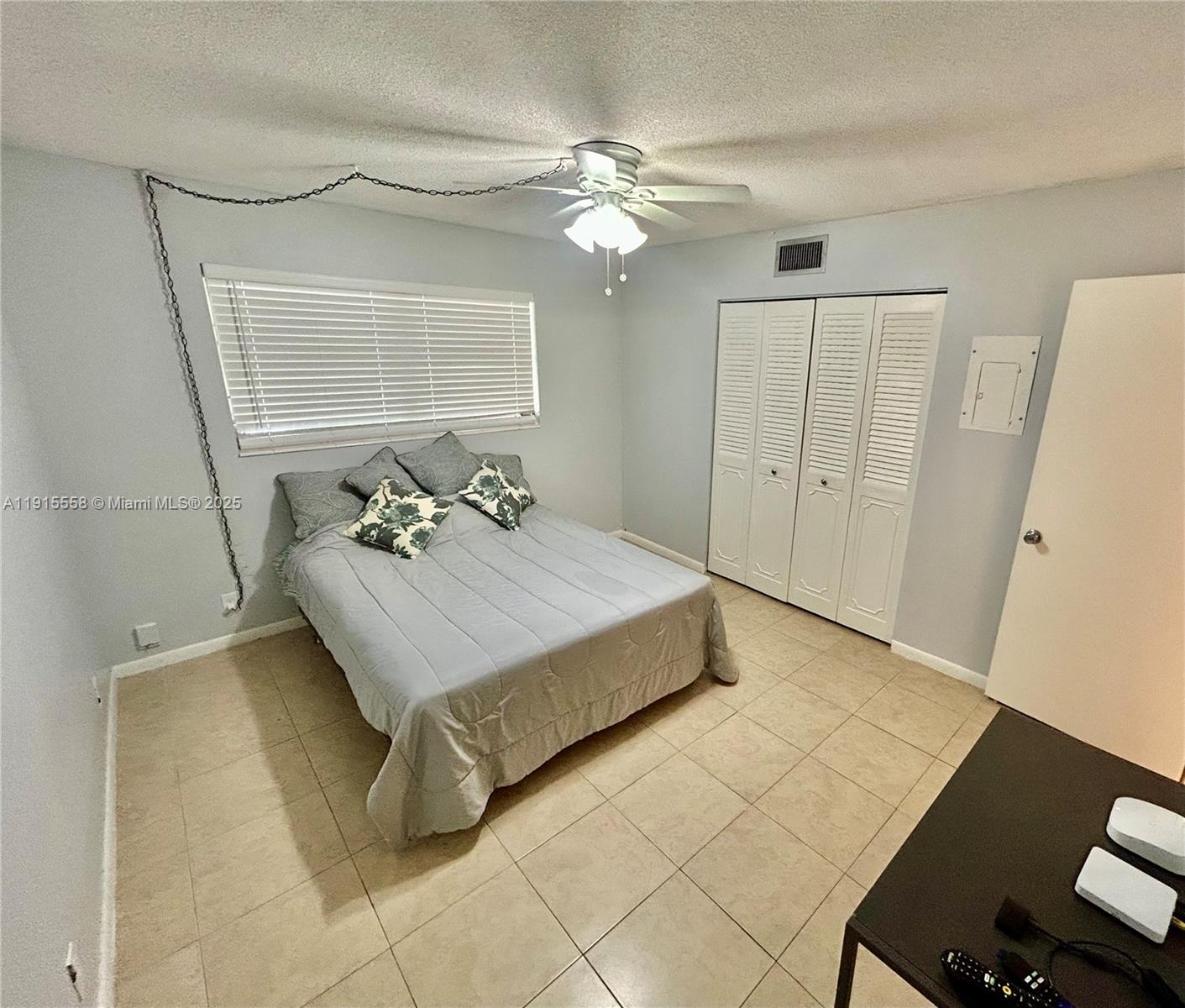 VILLAGE ROYALE CONDO 4 - Residential Lease