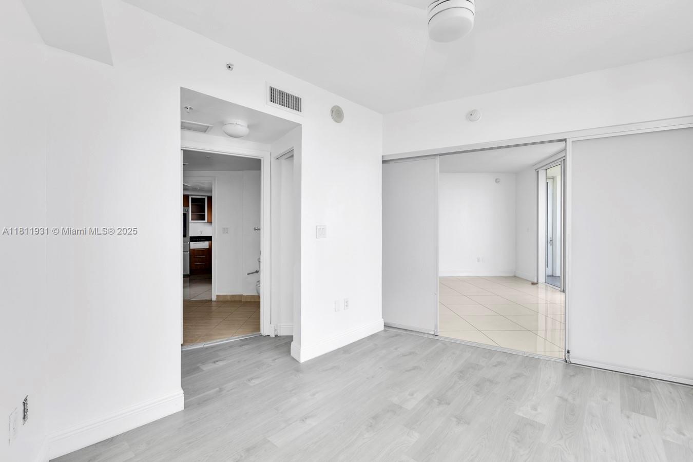 OPERA TOWER CONDO - Residential