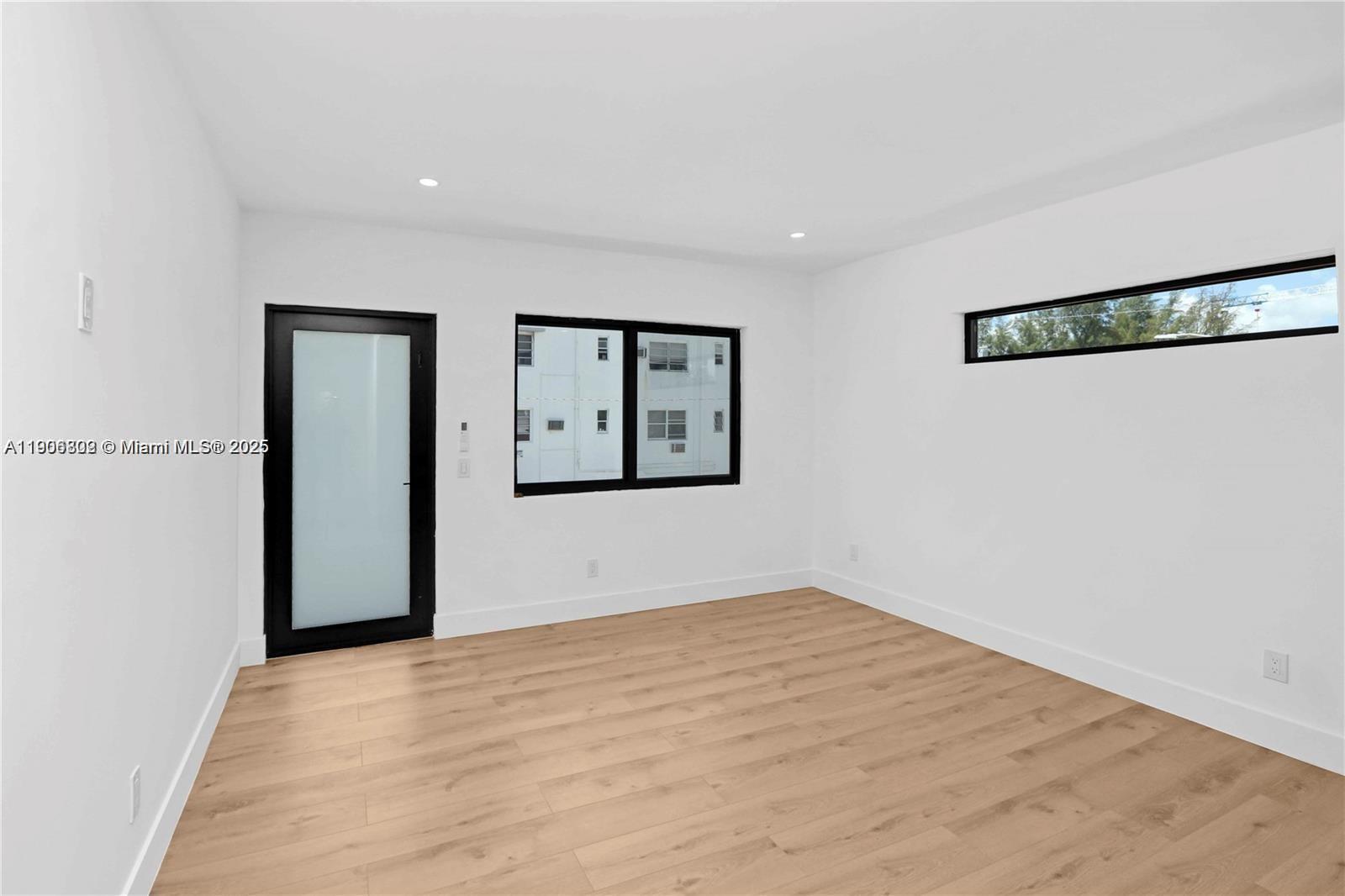 ALTOS DEL MAR NO 3 - Residential Lease