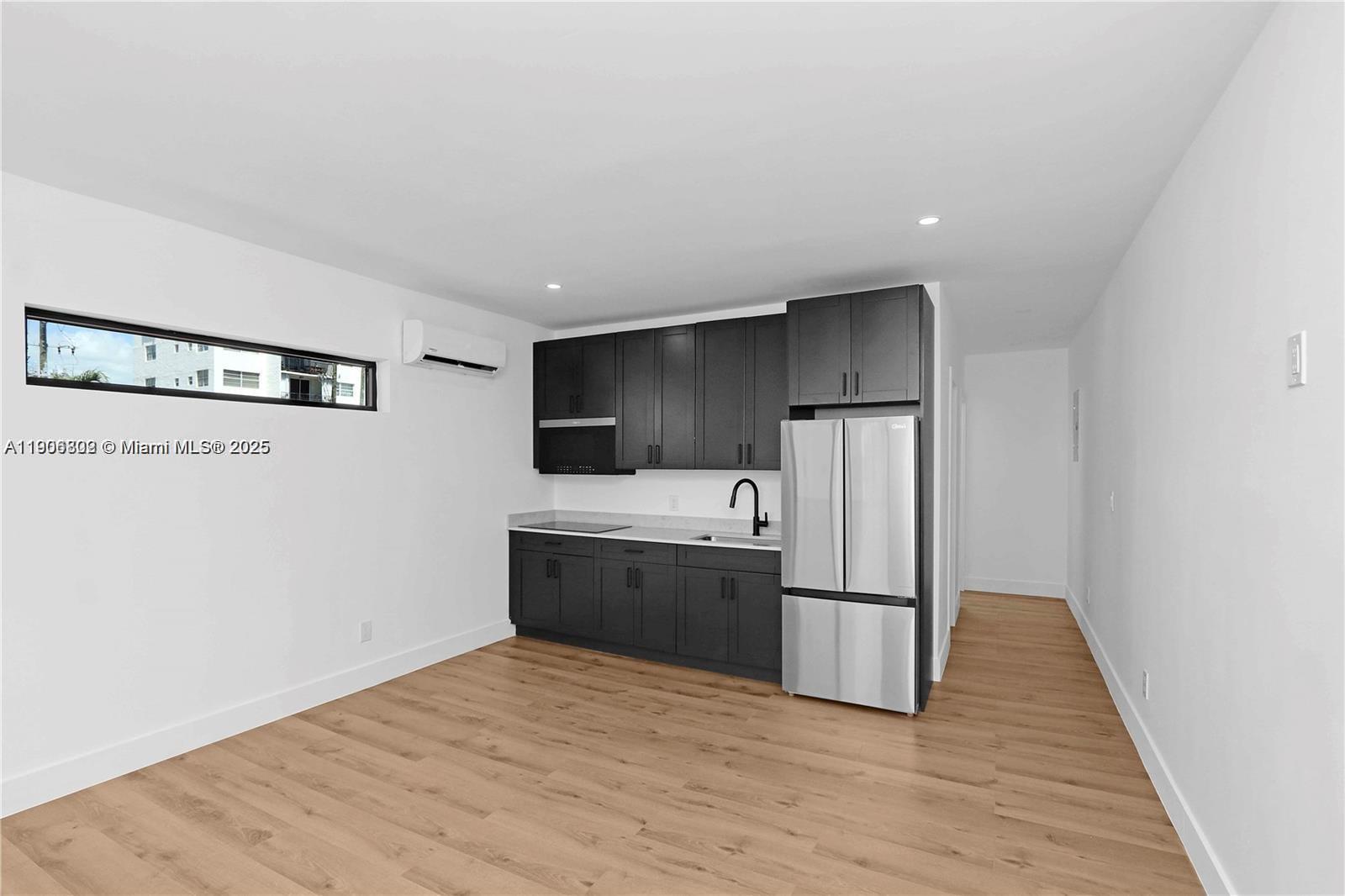 ALTOS DEL MAR NO 3 - Residential Lease