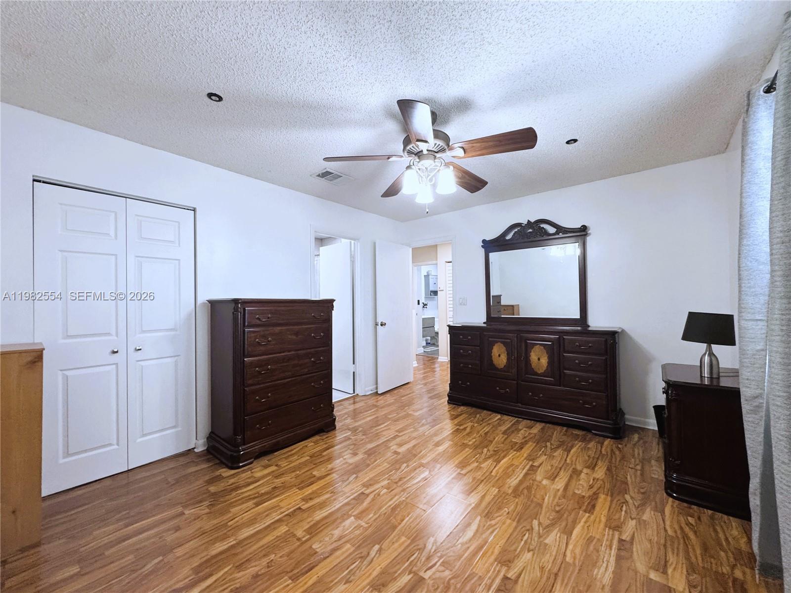 MARINA REAL CONDO NO 6 - Residential