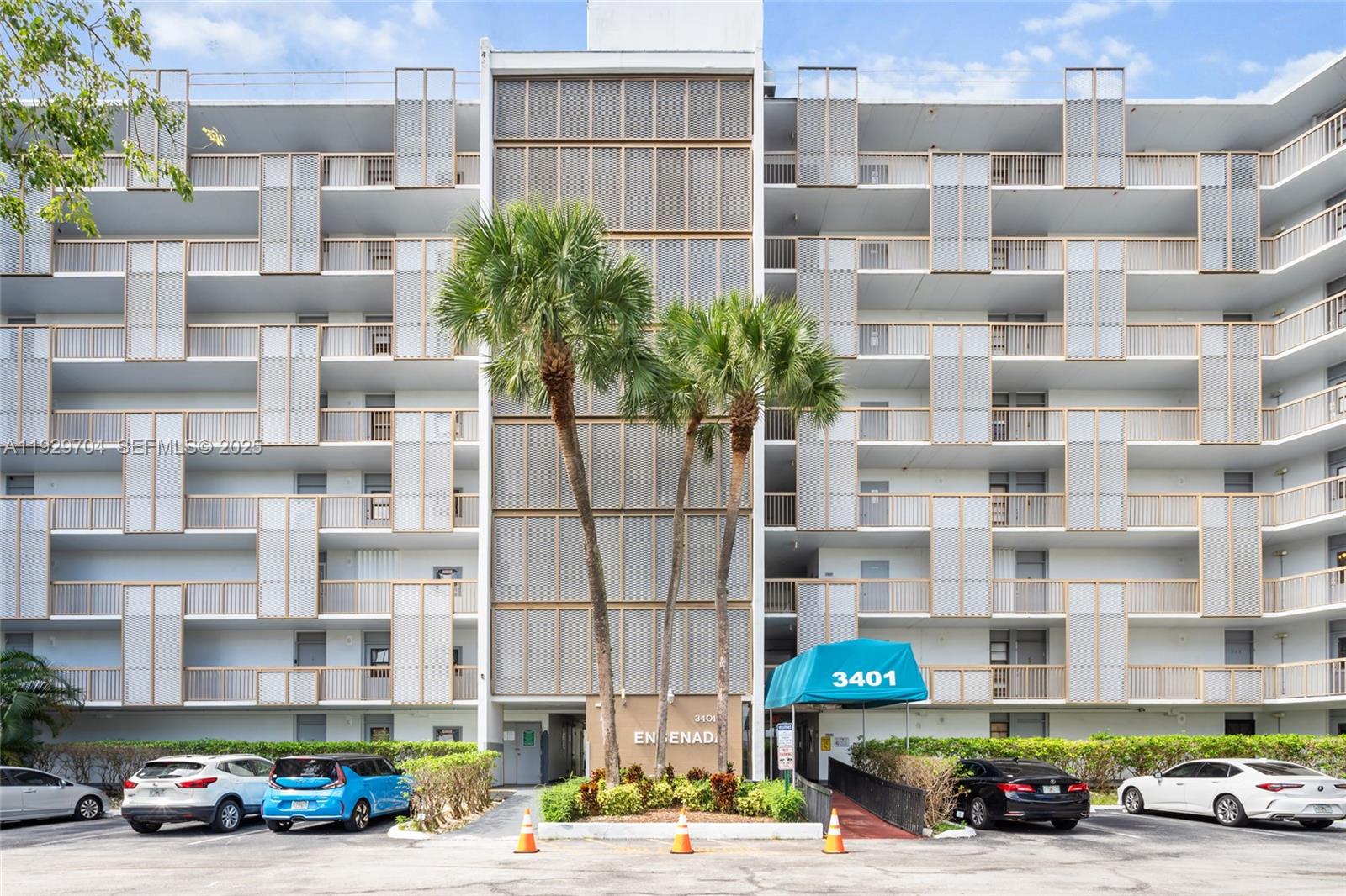 ENSENADA CONDO BLDG E-II - Residential Lease