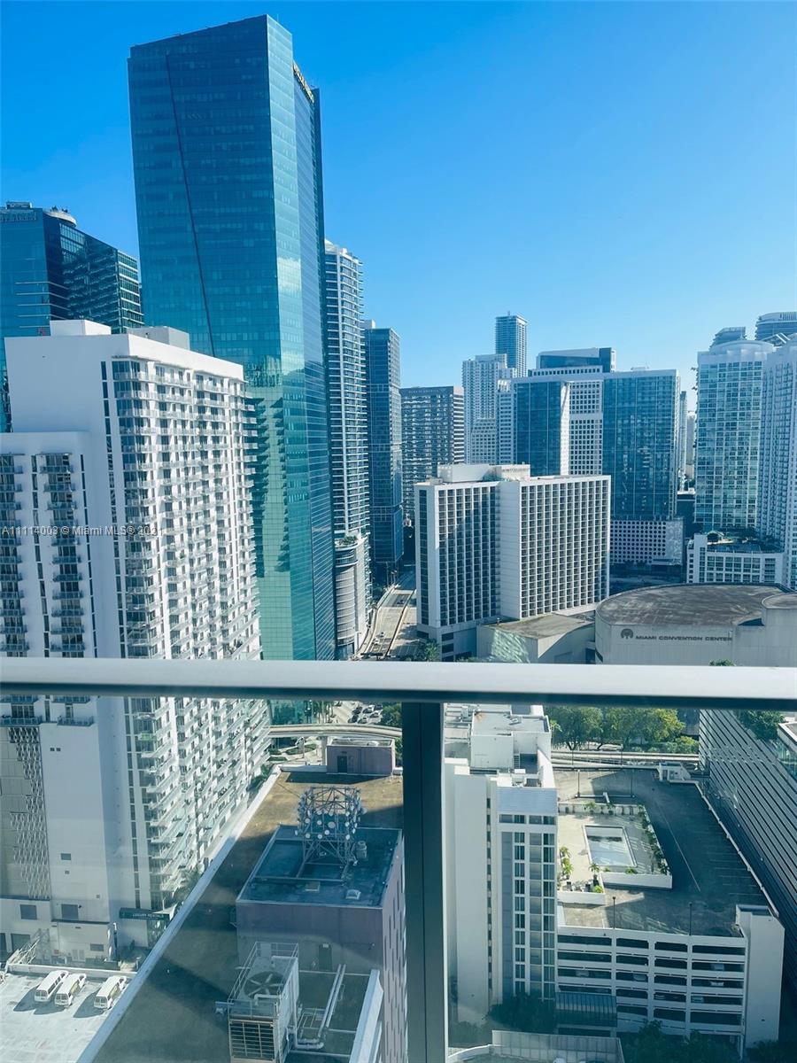 CENTRO CONDO - Residential