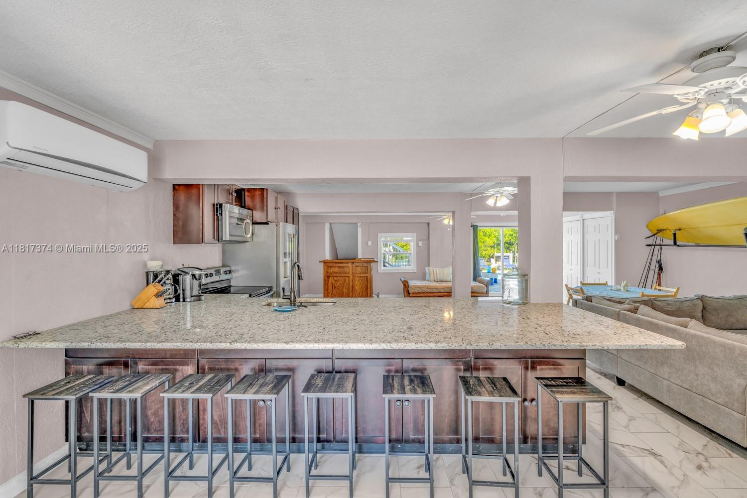 COCO PLUM BEACH - Residential