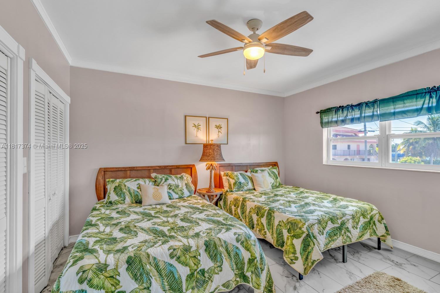 COCO PLUM BEACH - Residential