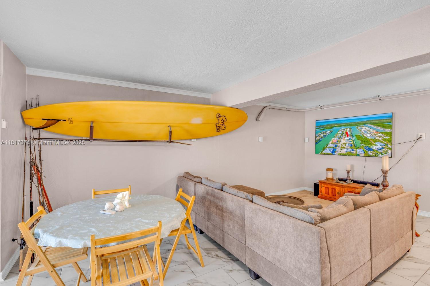 COCO PLUM BEACH - Residential