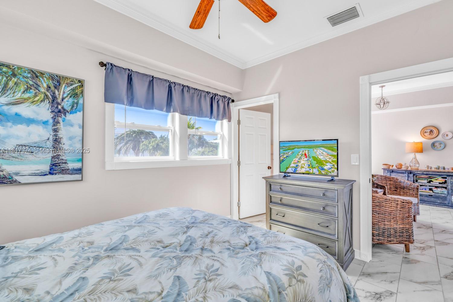 COCO PLUM BEACH - Residential