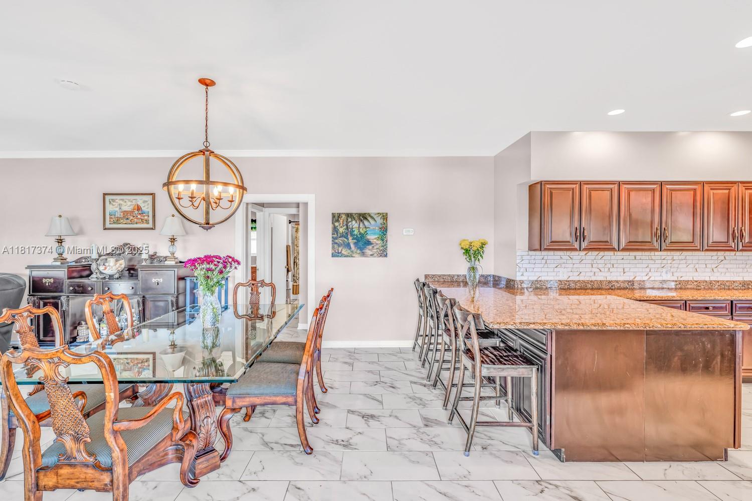 COCO PLUM BEACH - Residential