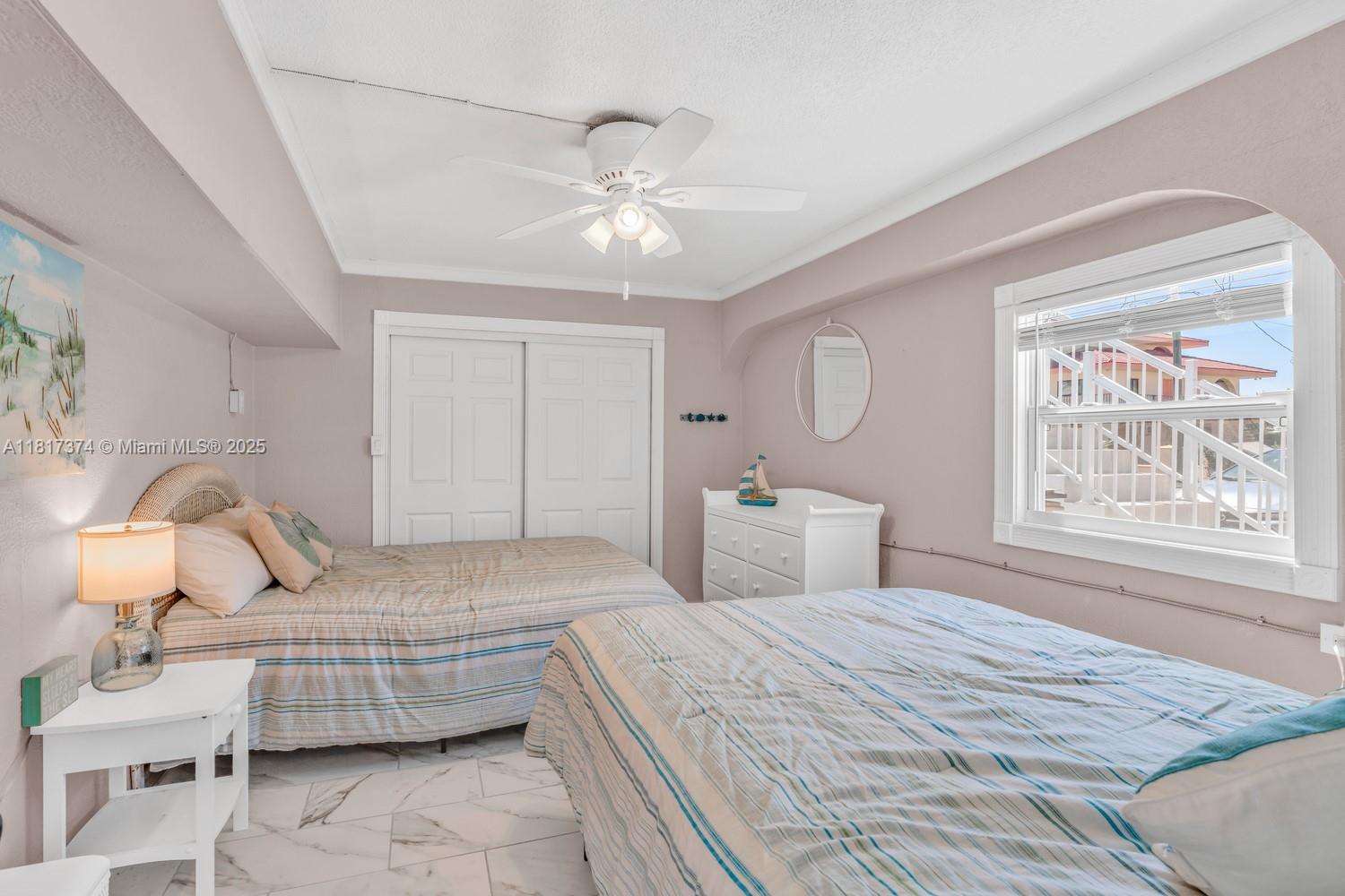 COCO PLUM BEACH - Residential