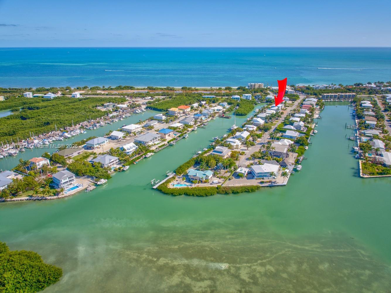 COCO PLUM BEACH - Residential